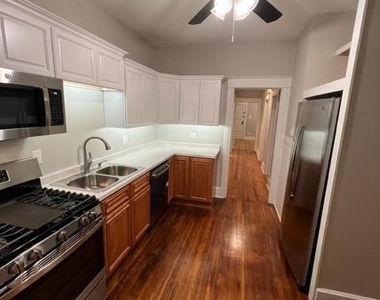 26 Penrose Avenue - Photo Thumbnail 3