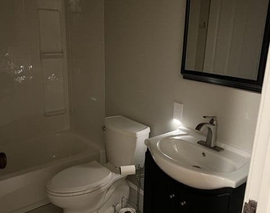 26 Penrose Avenue - Photo Thumbnail 16