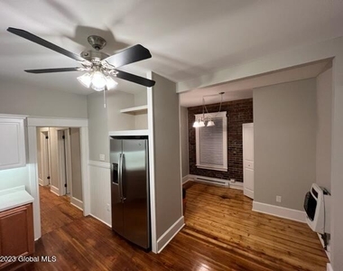 26 Penrose Avenue - Photo Thumbnail 6