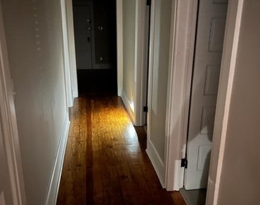 26 Penrose Avenue - Photo Thumbnail 14