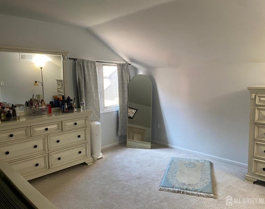 100 E Riverbend Drive - Photo Thumbnail 15