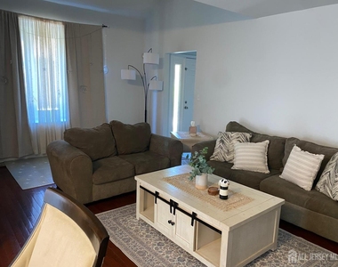 100 E Riverbend Drive - Photo Thumbnail 18