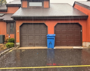 100 E Riverbend Drive - Photo Thumbnail 5