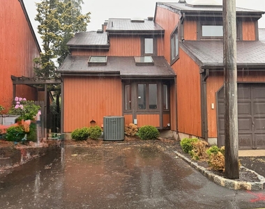 100 E Riverbend Drive - Photo Thumbnail 4