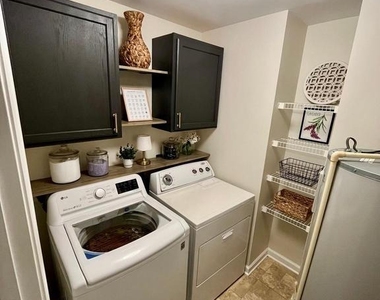15181 Leicestershire Street - Photo Thumbnail 23
