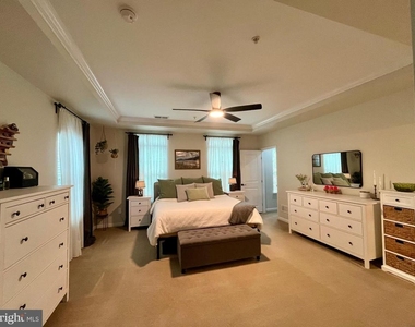 15181 Leicestershire Street - Photo Thumbnail 11