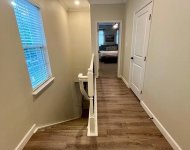15181 Leicestershire Street - Photo Thumbnail 10