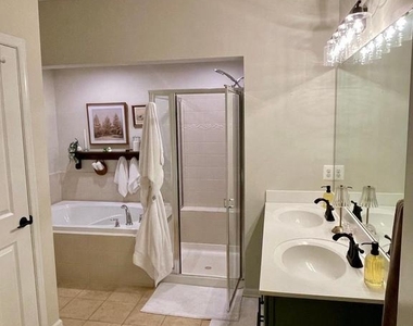 15181 Leicestershire Street - Photo Thumbnail 15