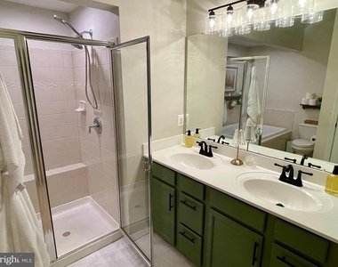 15181 Leicestershire Street - Photo Thumbnail 14