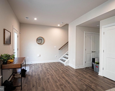 2453 Liberty Loop - Photo Thumbnail 34