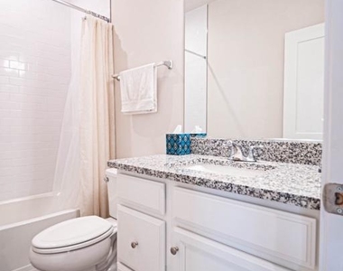 2453 Liberty Loop - Photo Thumbnail 14