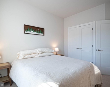 2453 Liberty Loop - Photo Thumbnail 10