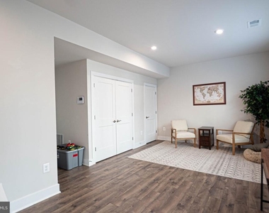 2453 Liberty Loop - Photo Thumbnail 36