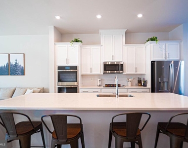 2453 Liberty Loop - Photo Thumbnail 26