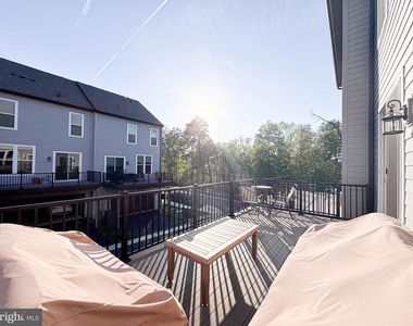 2453 Liberty Loop - Photo Thumbnail 44