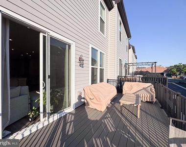 2453 Liberty Loop - Photo Thumbnail 42