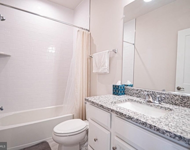2453 Liberty Loop - Photo Thumbnail 15