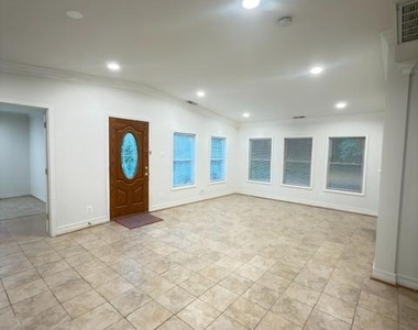 7135 Oak Ridge Road - Photo Thumbnail 4