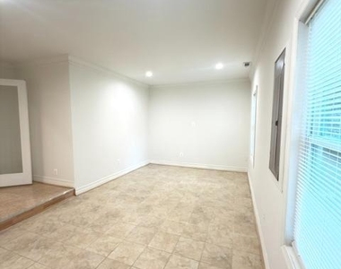 7135 Oak Ridge Road - Photo Thumbnail 9