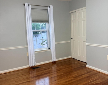 5593 Ann Peake Drive - Photo Thumbnail 9