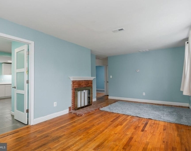 6823 Barrett Road - Photo Thumbnail 4