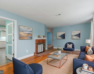 6823 Barrett Road - Photo Thumbnail 5