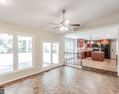 1476 Powells Tavern Place - Photo Thumbnail 17