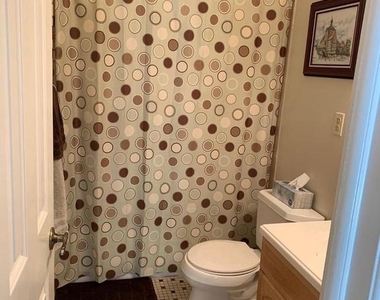 9207 Beachway Lane - Photo Thumbnail 14