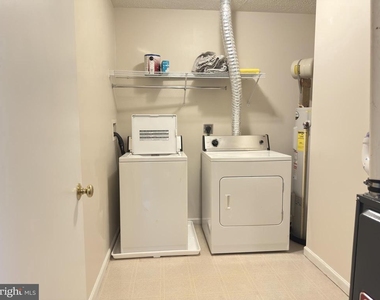 121 Brookland Court - Photo Thumbnail 20