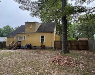6004 Simplicity Court - Photo Thumbnail 15