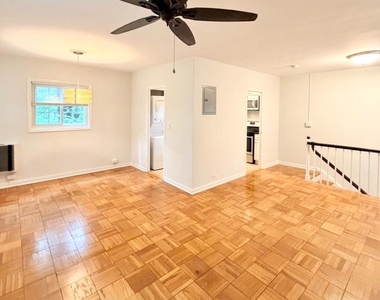 3540 Martha Custis Drive - Photo Thumbnail 4