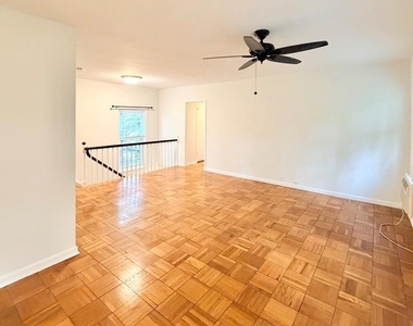 3540 Martha Custis Drive - Photo Thumbnail 2