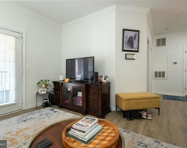 4870 Eisenhower Avenue - Photo Thumbnail 7