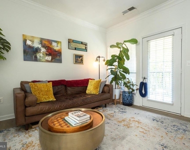 4870 Eisenhower Avenue - Photo Thumbnail 5