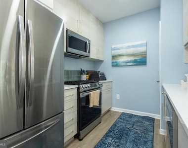 4870 Eisenhower Avenue - Photo Thumbnail 2