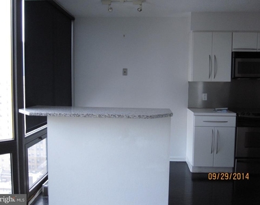 2020 Walnut Street - Photo Thumbnail 5