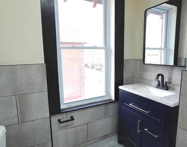 5013 Chester Avenue - Photo Thumbnail 5