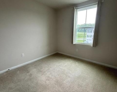 62 Rose Glen Court - Photo Thumbnail 21