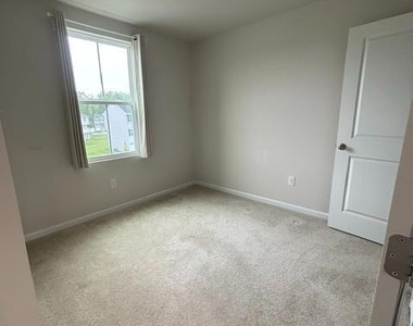62 Rose Glen Court - Photo Thumbnail 23