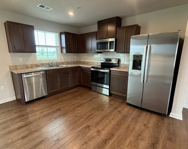 62 Rose Glen Court - Photo Thumbnail 4