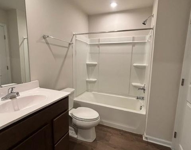 62 Rose Glen Court - Photo Thumbnail 16