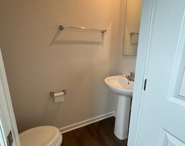62 Rose Glen Court - Photo Thumbnail 11