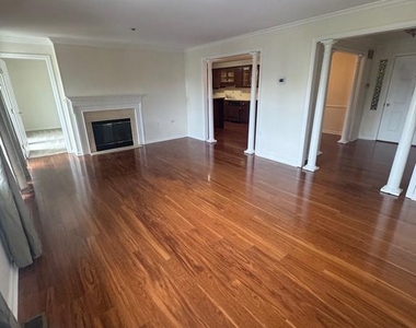 519 Paoli Pointe Drive - Photo Thumbnail 18