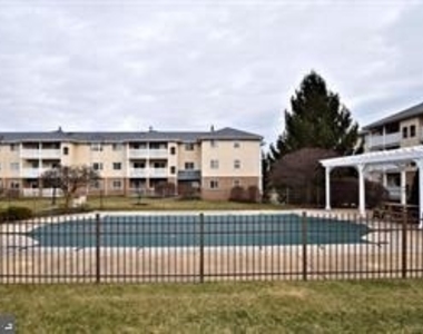 519 Paoli Pointe Drive - Photo Thumbnail 8