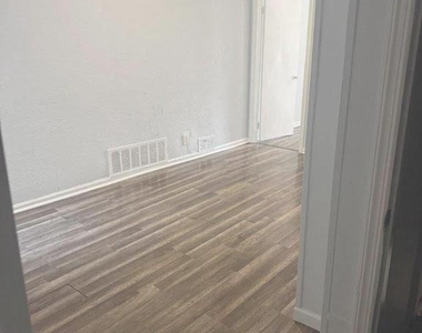 8 Belvidere Street - Photo Thumbnail 2
