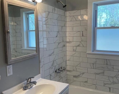 1112 Parkway Avenue - Photo Thumbnail 9