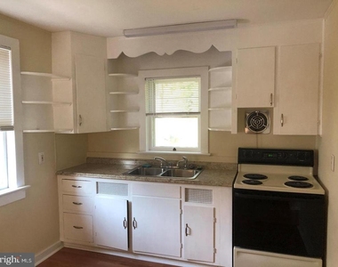 1112 Parkway Avenue - Photo Thumbnail 4