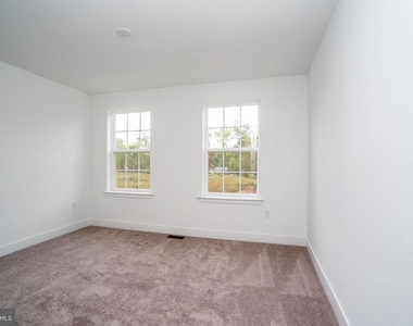 144 Ada Hightower Avenue - Photo Thumbnail 14