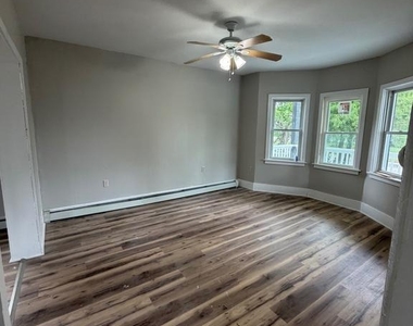 513 Madison Avenue - Photo Thumbnail 2