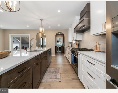 1833 W High Street - Photo Thumbnail 16